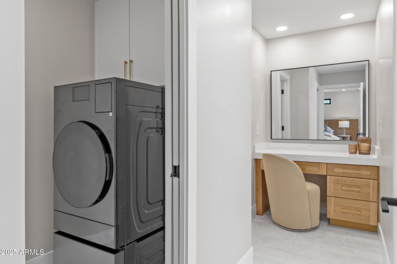 8436 N Vía Linda-21