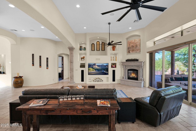 43-web-or-mls-P1315183