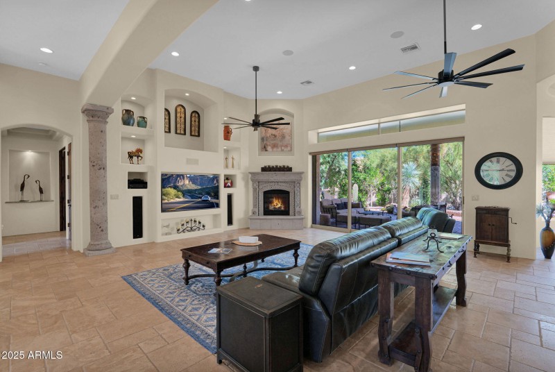 42-web-or-mls-P1315181