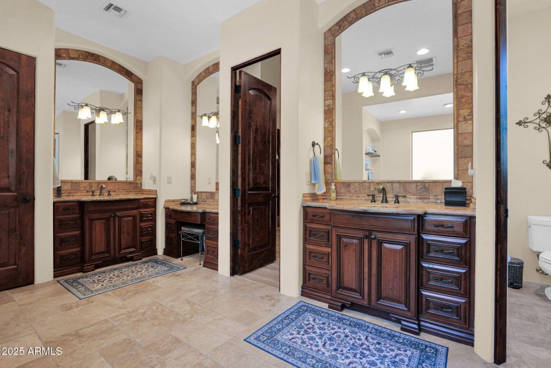 25-web-or-mls-P1315140