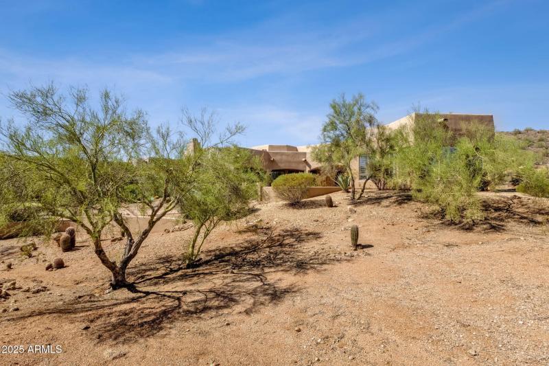 2-web-or-mls-16302-e-saguaro-blvd