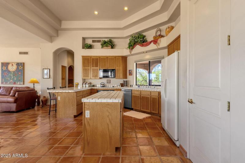 22-web-or-mls-16302-e-saguaro-blvd