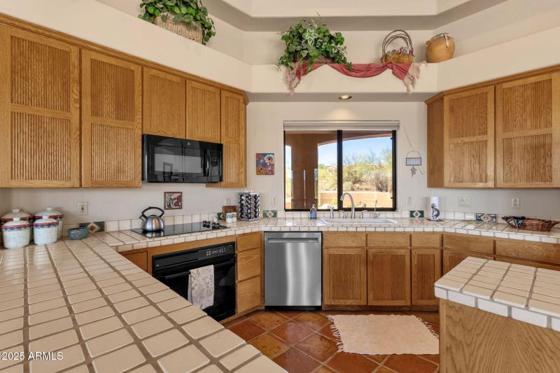 26-web-or-mls-16302-e-saguaro-blvd