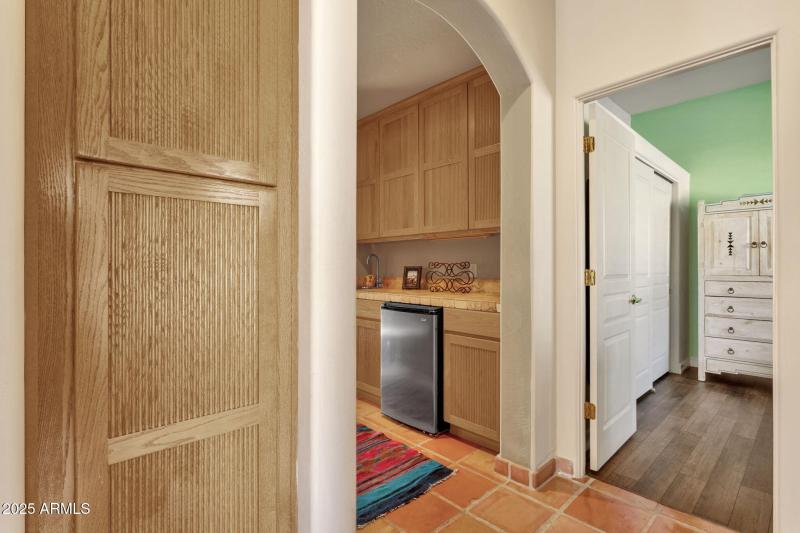 33-web-or-mls-16302-e-saguaro-blvd