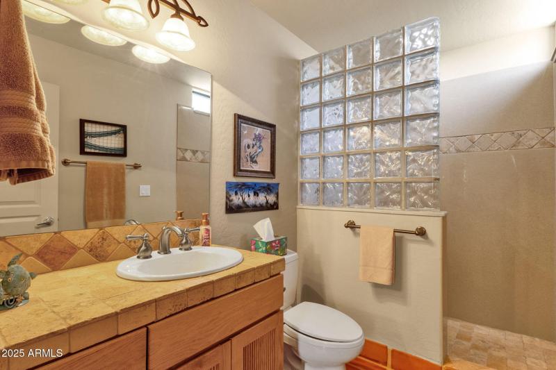 40-web-or-mls-16302-e-saguaro-blvd