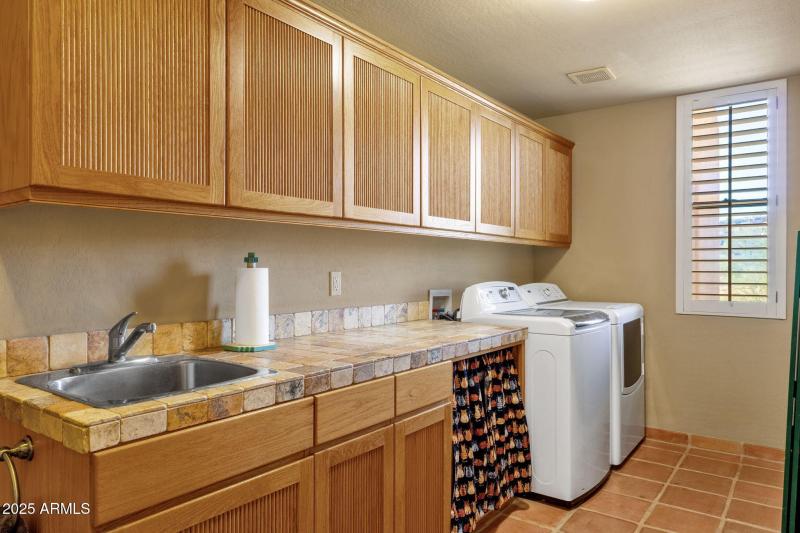 51-web-or-mls-16302-e-saguaro-blvd