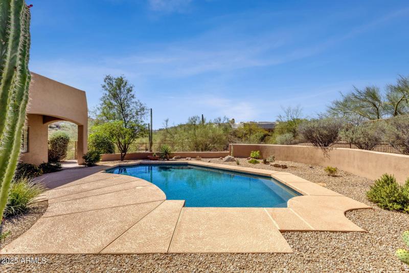 57-web-or-mls-16302-e-saguaro-blvd