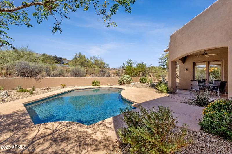 60-web-or-mls-16302-e-saguaro-blvd