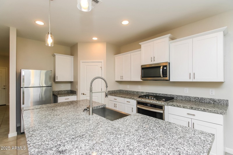 008-photo-kitchen-14849468