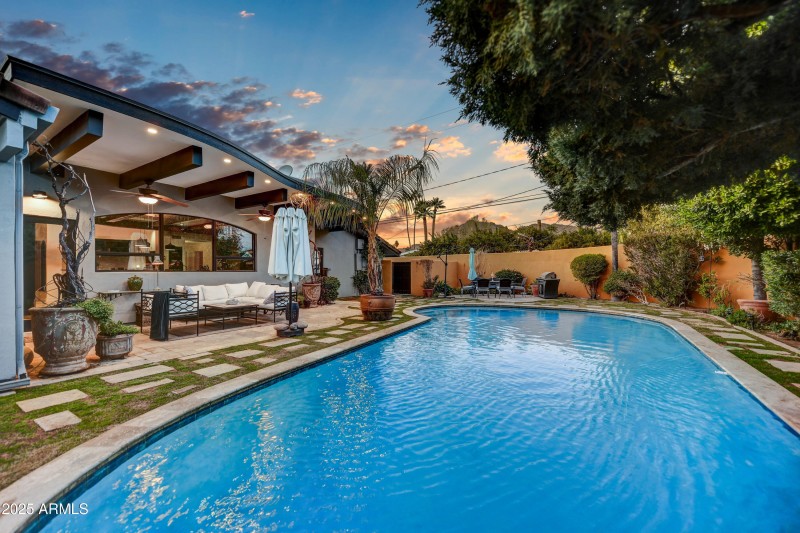 026_Pool Detail View