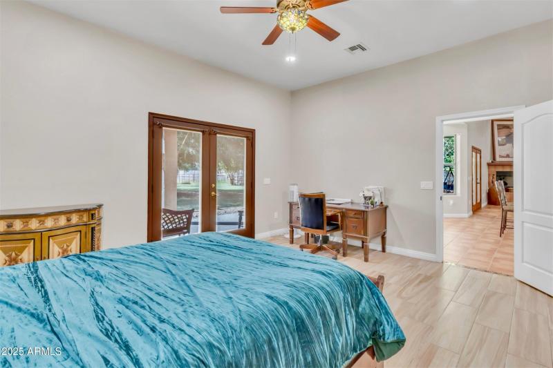 28_primary bedroom
