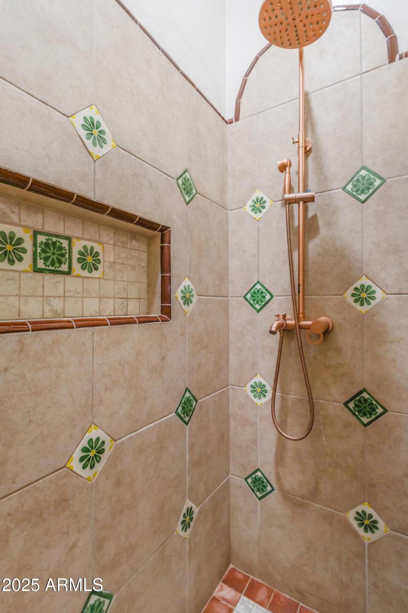 15_bathroom