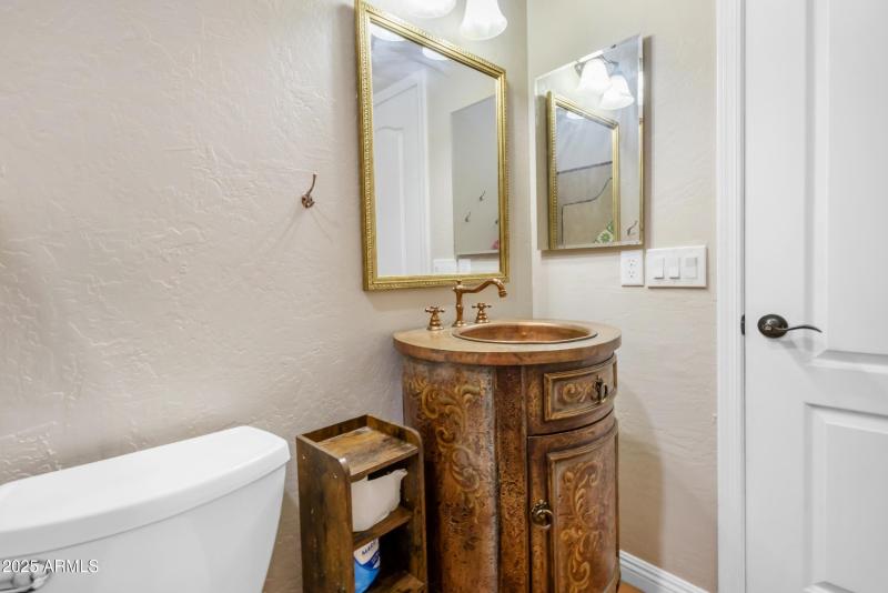 13_bathroom