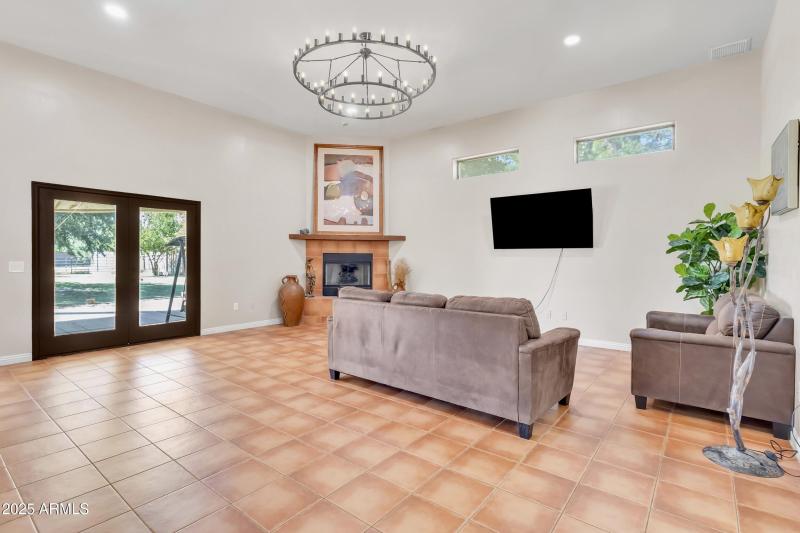 7_living room