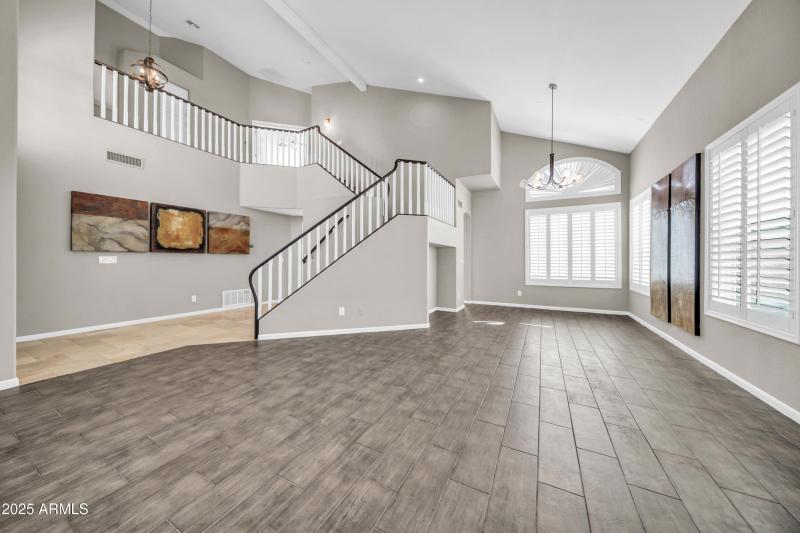 5417 E Anderson Dr-15