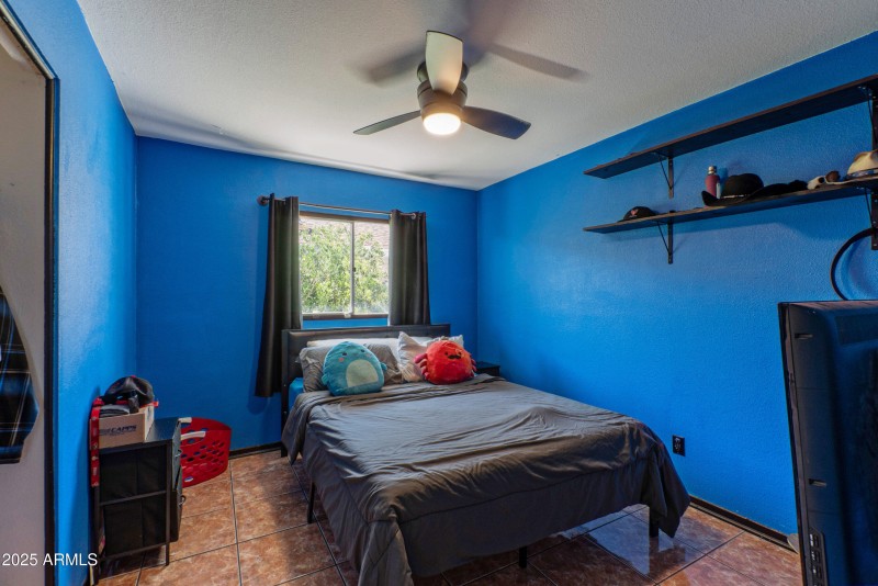 13150 North 22nd Avenue-print-016-044-gu