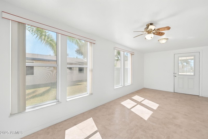 Digital decluttered view of Arizona room