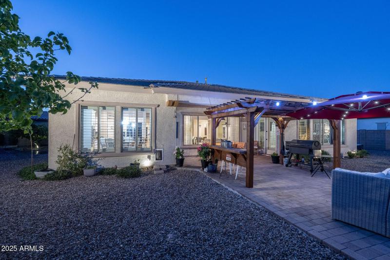 Relax - Low Maintenance Yard