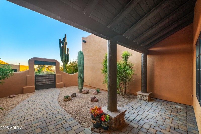 6444-E-Quail-Hideaway-Ln-8