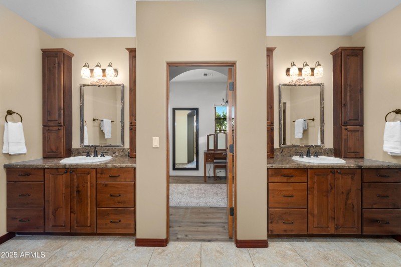 6444-E-Quail-Hideaway-Ln-32