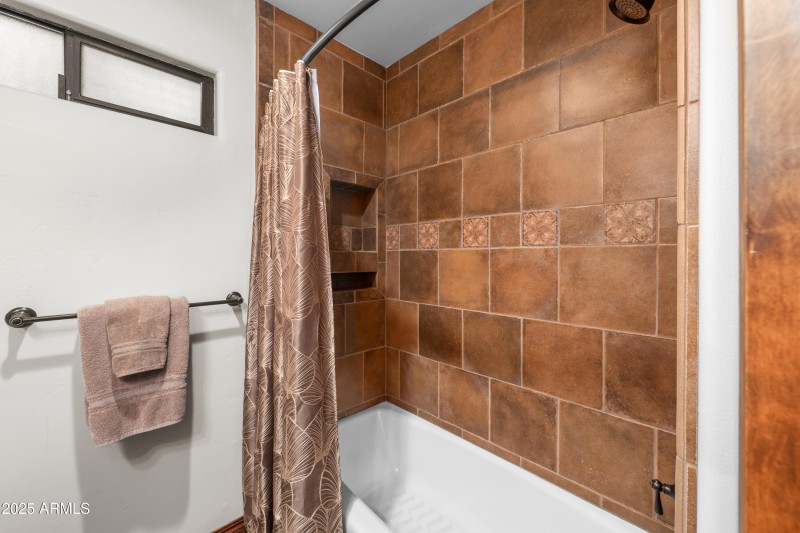 6444-E-Quail-Hideaway-Ln-46