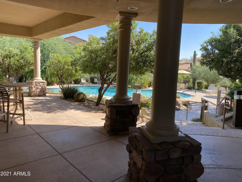 Clubhouse & Pool