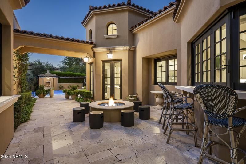 Fire pit and Bar Area