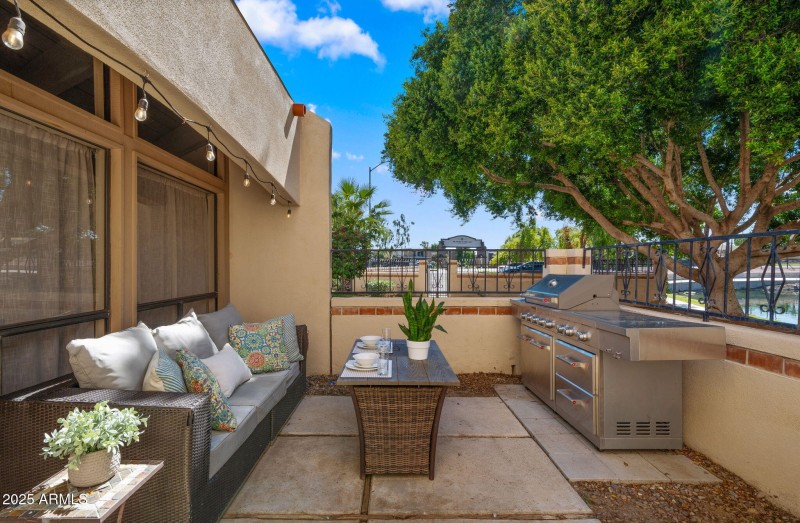 35-web-or-mls-Patio Space2