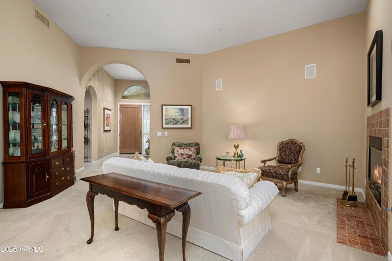 8209EHoverlandRd-7