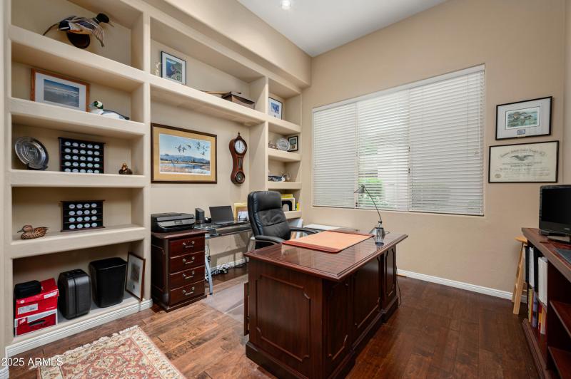 8209EHoverlandRd-24