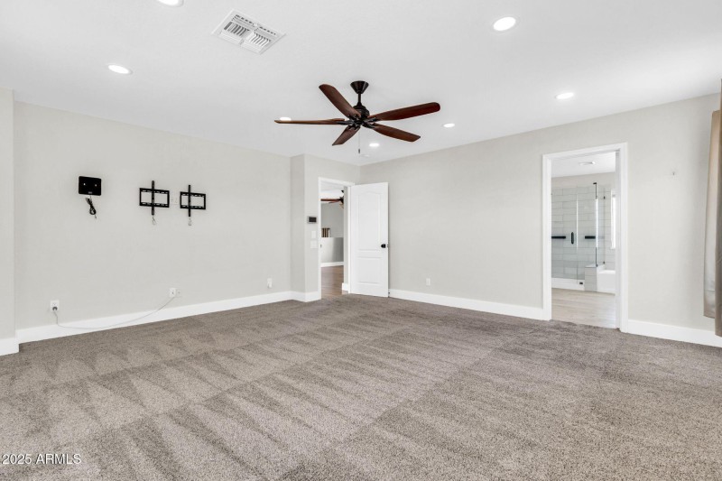 4900 S Springs Dr-27