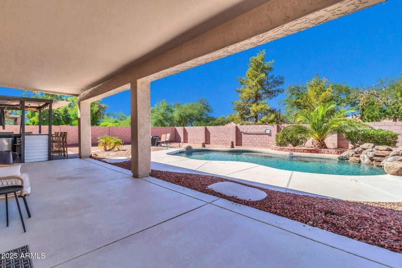 4900 S Springs Dr-54