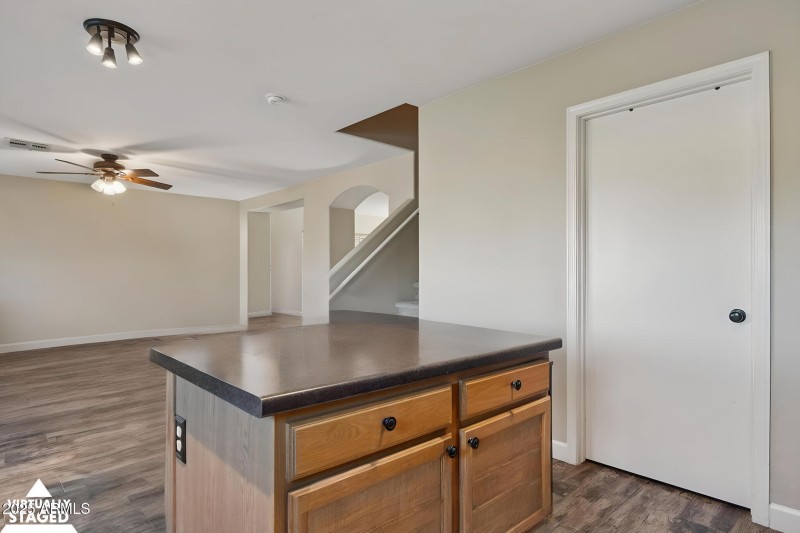 23-web-or-mls-23222-n-22nd-pl