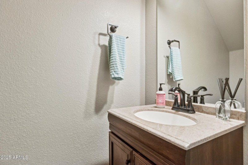 26-web-or-mls-23222-n-22nd-pl