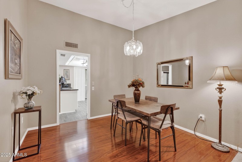 12_18207_N_136th12_mls