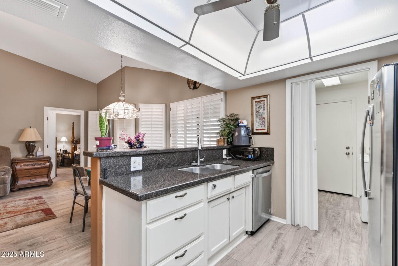 22_18207_N_136th22_mls