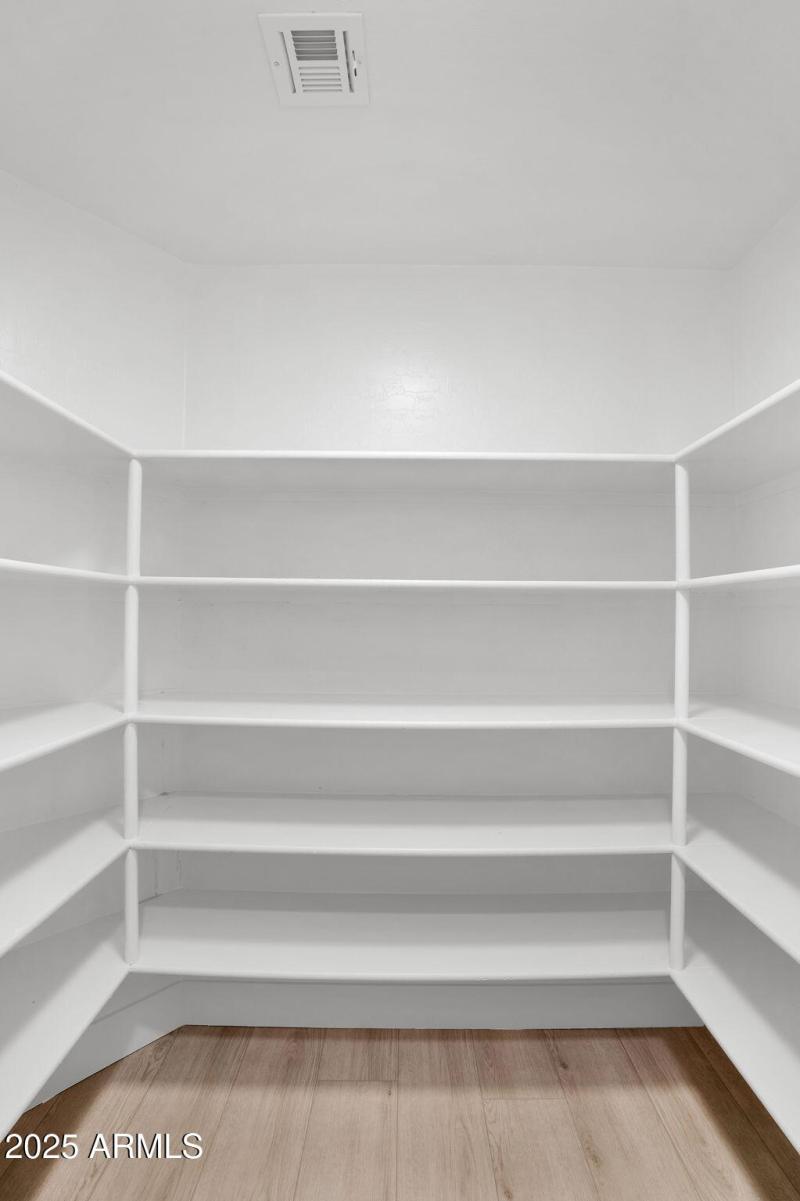 35-web-or-mls-18047 E Vencino-44