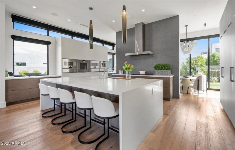 09-6802 E Joshua Tree Ln 10