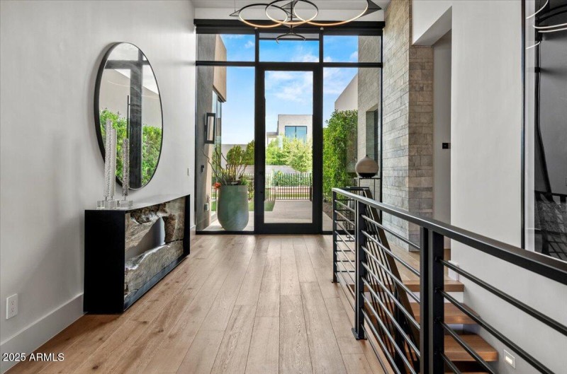 15-6802 E Joshua Tree Ln 17