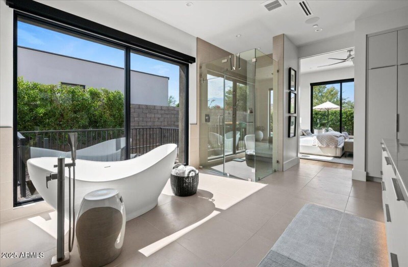 23-6802 E Joshua Tree Ln 27