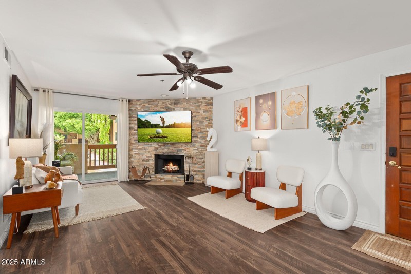light & bright 2nd floor unit