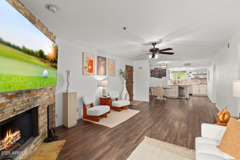 Wide open floorplan