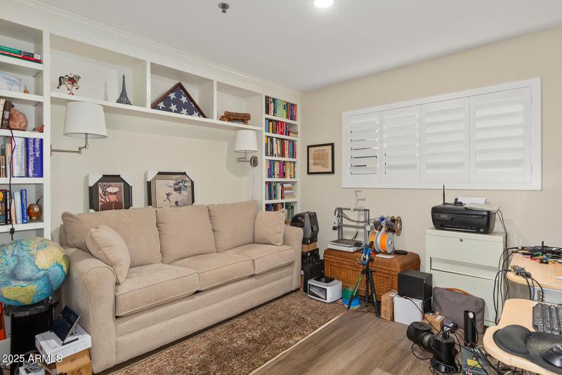 Guest bedroom set as office