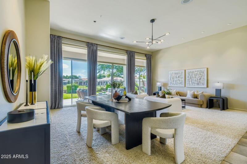 13 Dining Room