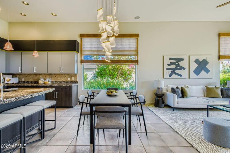 20 Breakfast Area