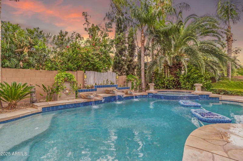 2913 E Nolan Pl VT 5