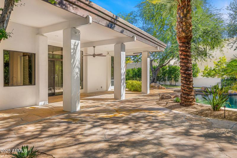 26covered patio lounge