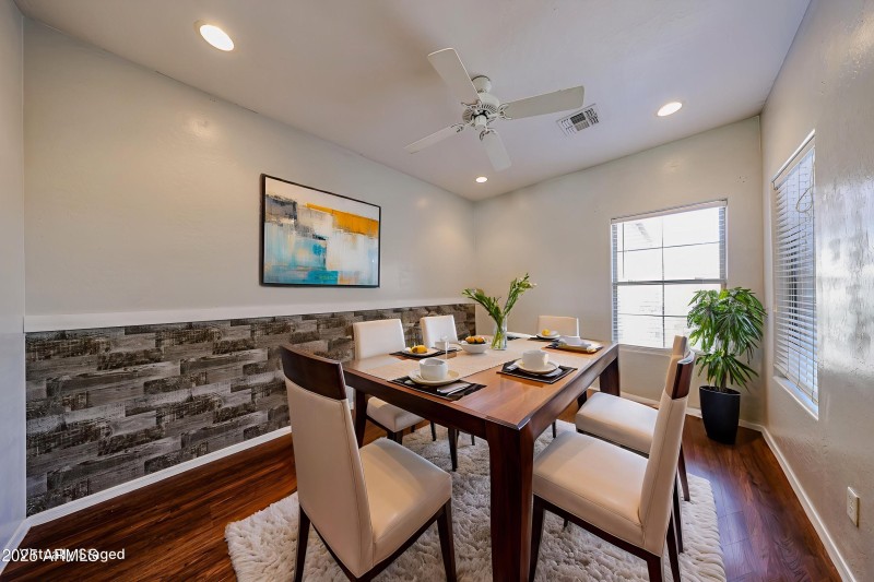 Den/Office/Bonus Room