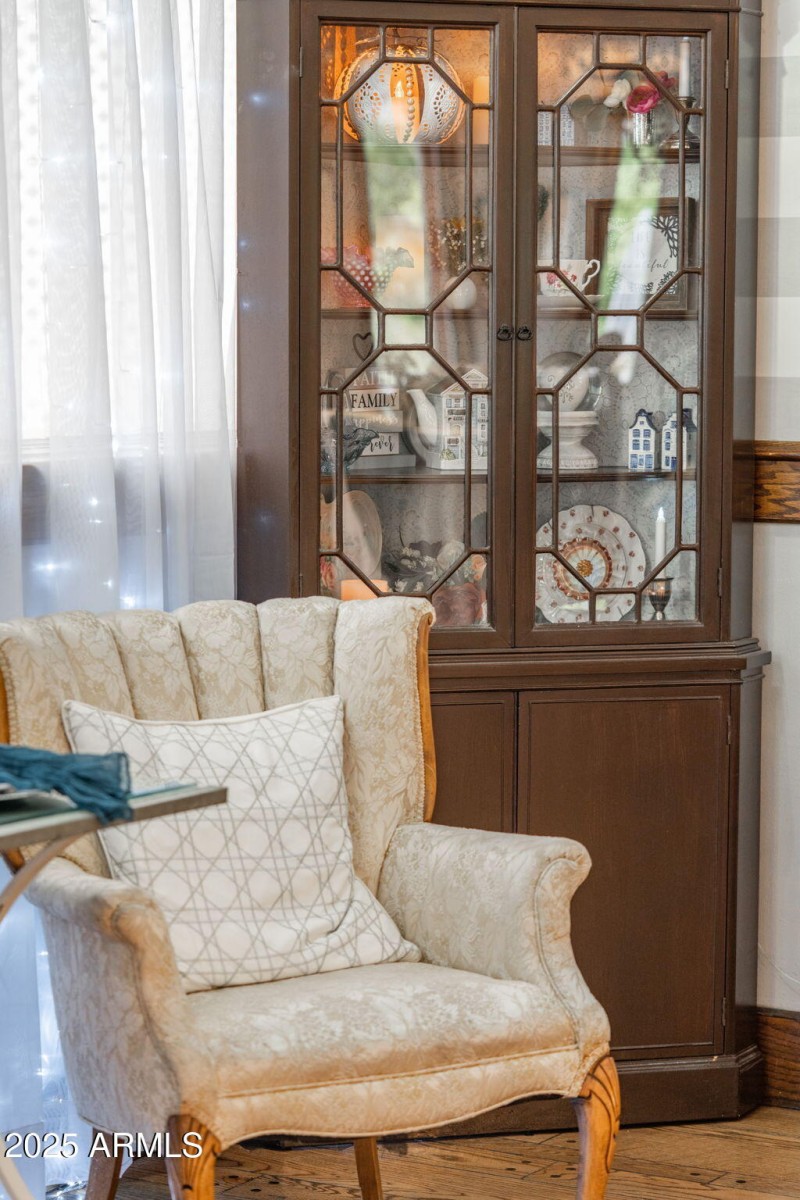 35-web-or-mls-2516-willow-creek-rd