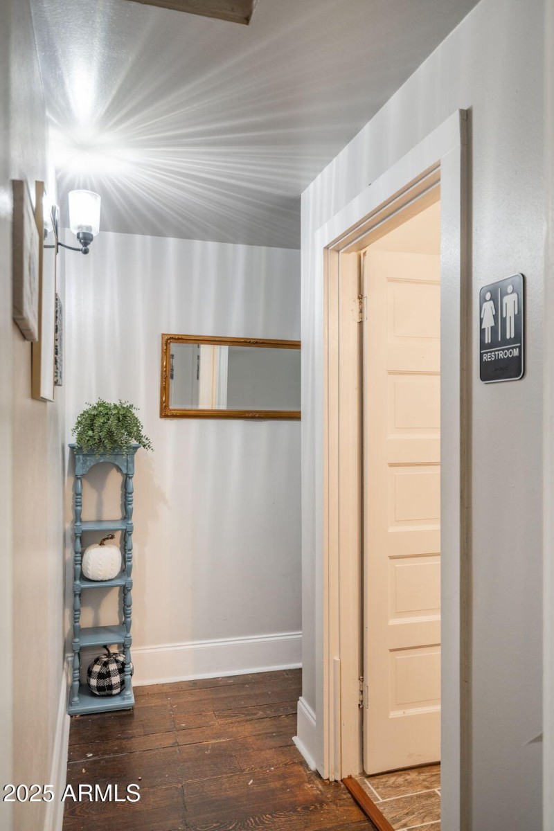 53-web-or-mls-2516-willow-creek-rd